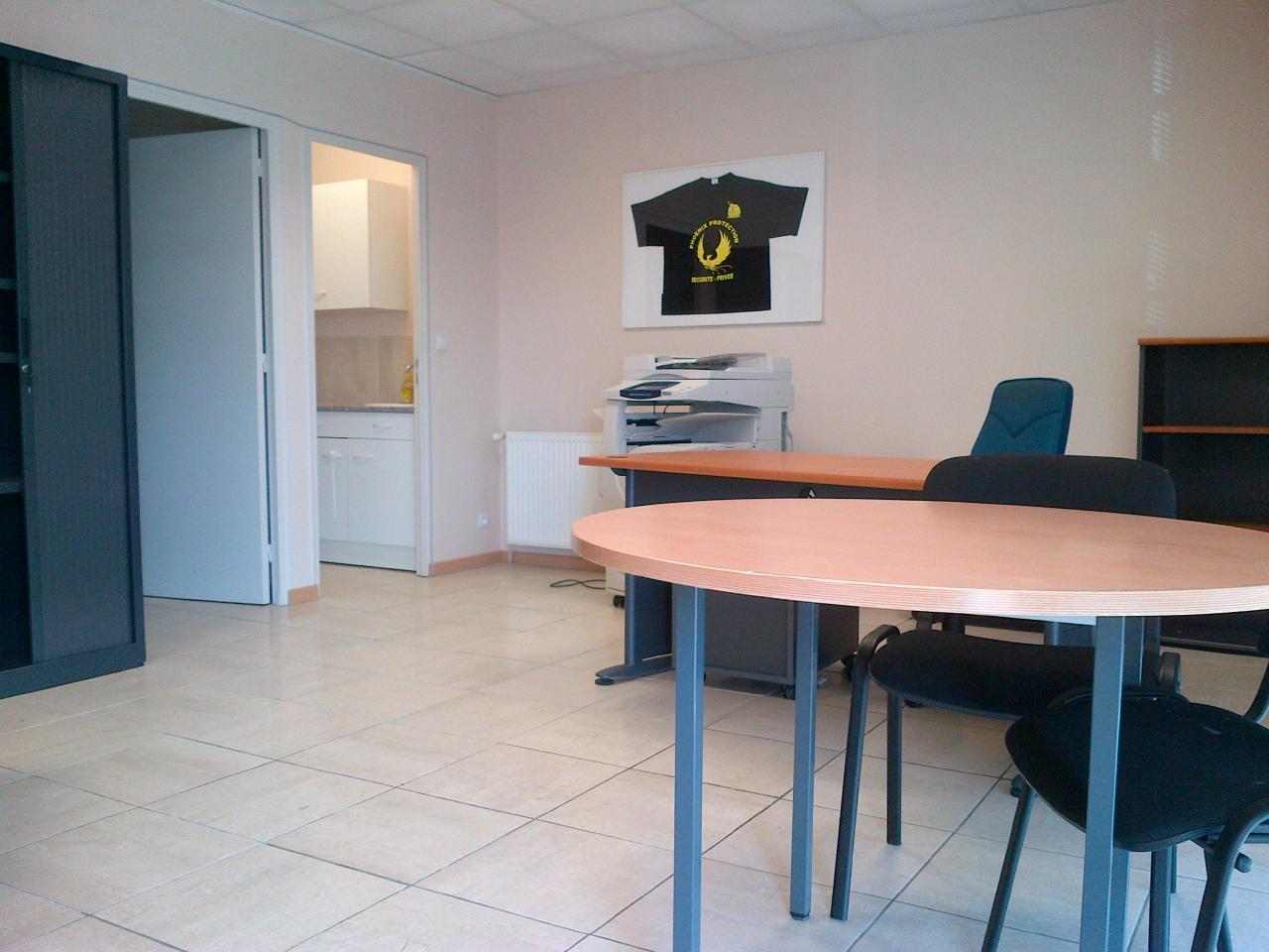 Bureau Saint-Jean-le-Blanc 36m² Location bureau Saint-Jean-le-Blanc Loiret OLBUR2312072 1
